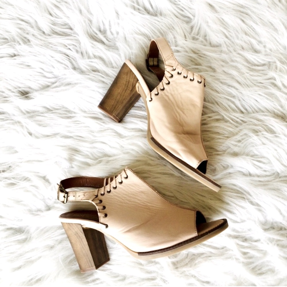 Bella Vita Made In Italy Wooden Block Heels 9.5